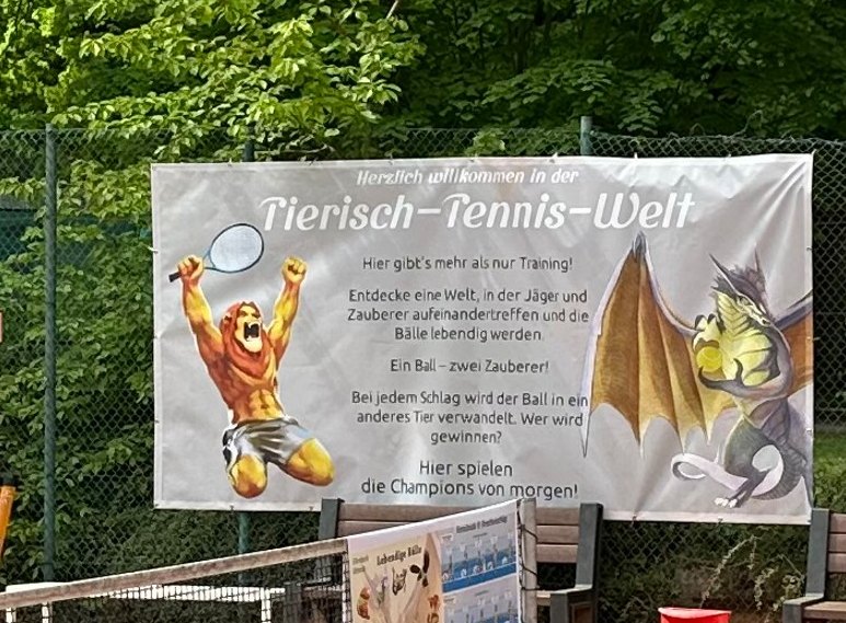 4-Meter-Banner Tierisch Tennis Welt mit Löwe Magnus und Drache Auron